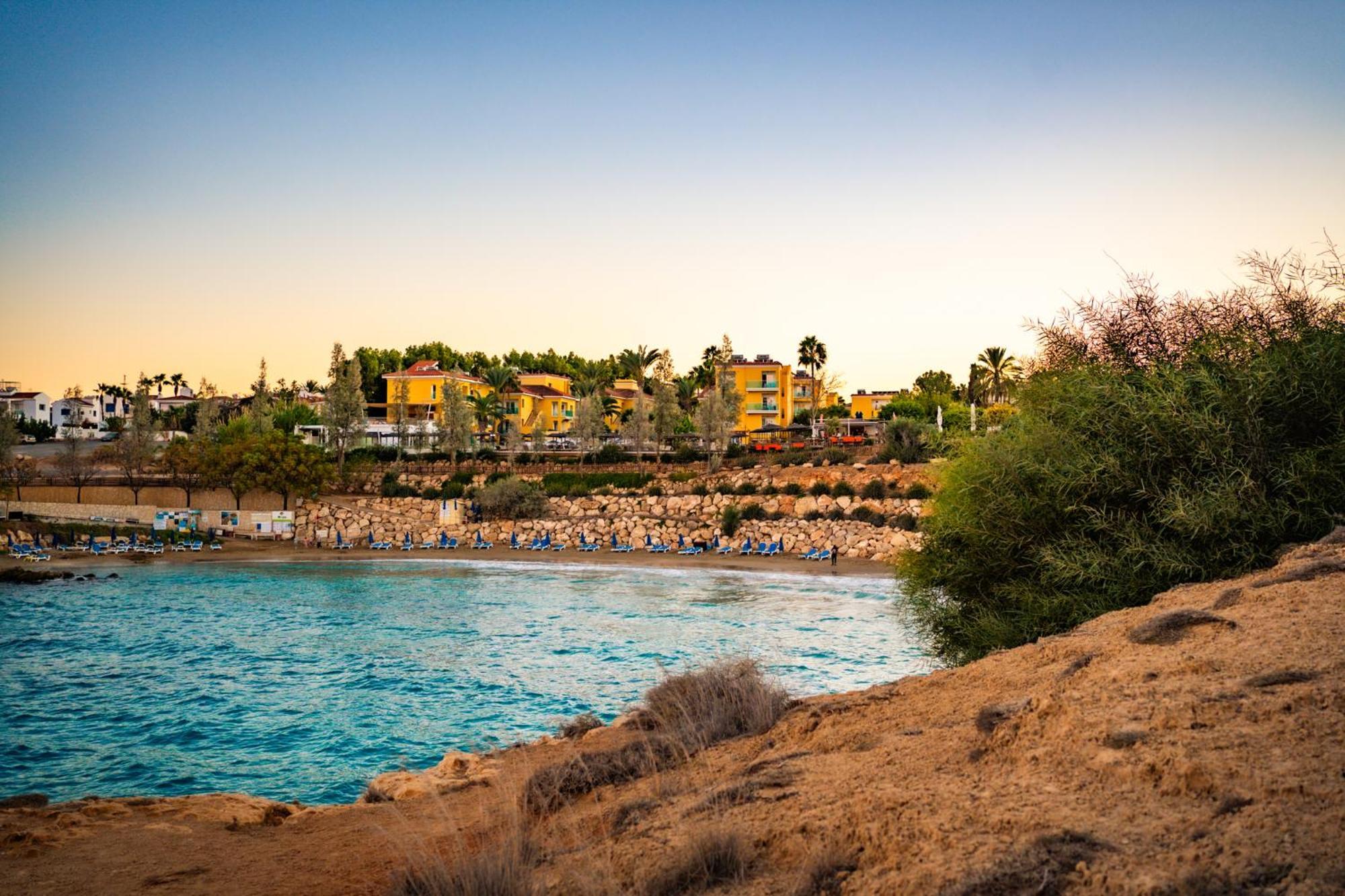 Malama Beach Holiday Village プロタラス エクステリア 写真