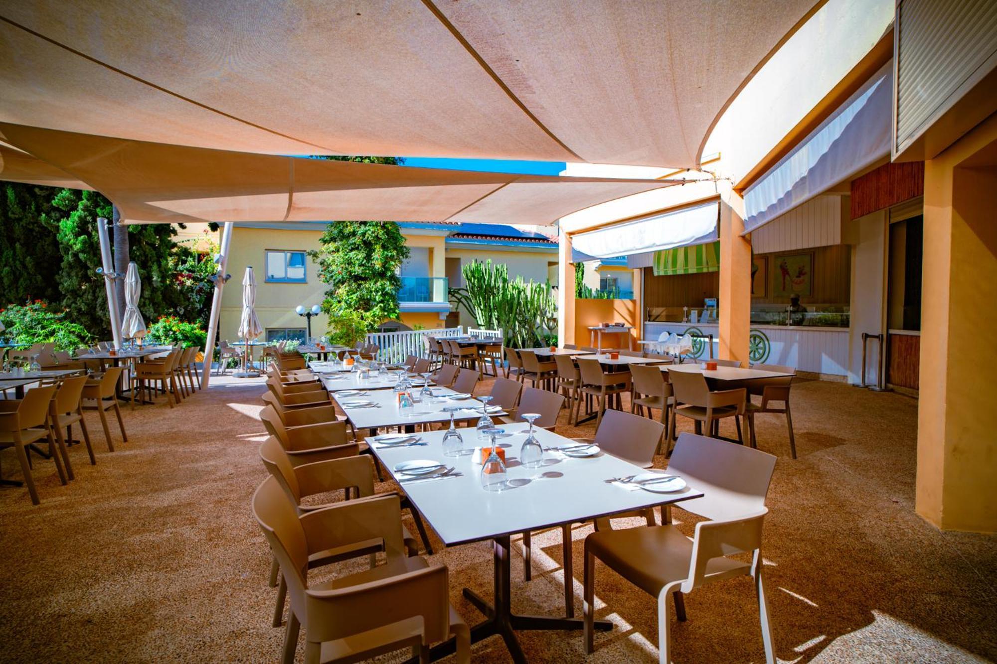 Malama Beach Holiday Village プロタラス エクステリア 写真